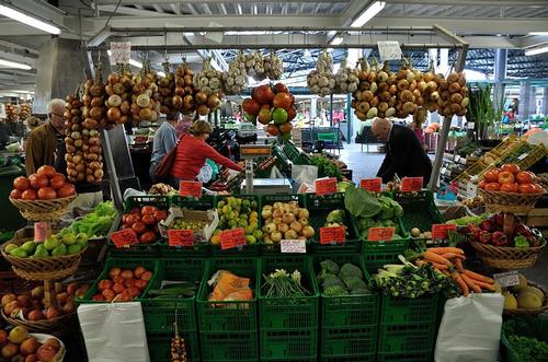 Azores market