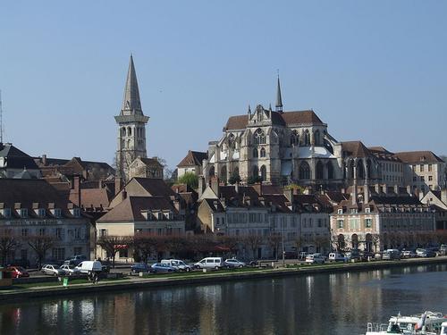 Burgundy Auxerre in the sun