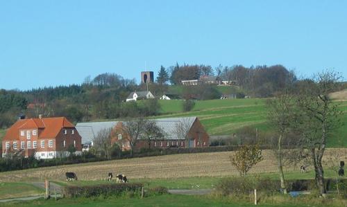 Ejer Baunehøj, Denmark's highest point