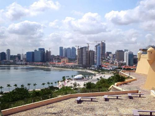 Luanda Angola F