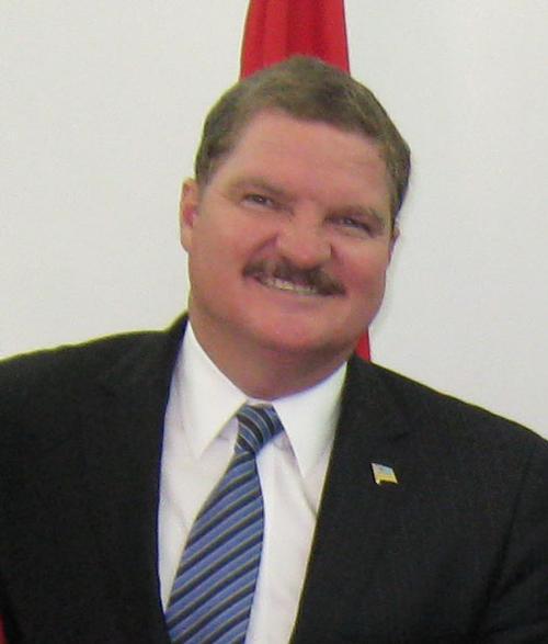 Mike Eman, Third Prime Minister of Aruba