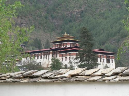 Paro Dzong, a fine example of Bhutanese architecture