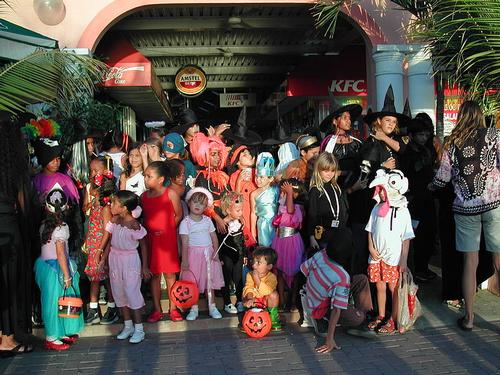 Children Bonaire at Halloween