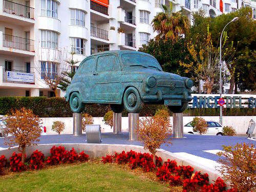 Monument to the SEAT 600 in Fuengirola
