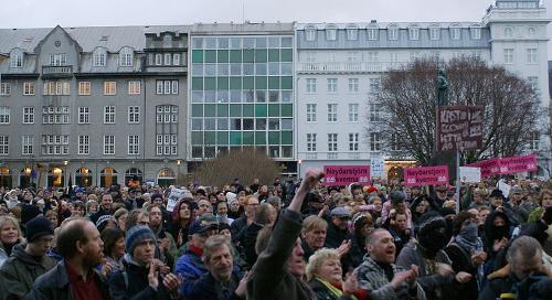 Protests against the banking crisis, Iceland