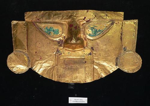 The Lambayeque funerary mask is a characteristic piece of Lambayeque or Sicán art, a pre-Columbian culture that developed in northern Peru between the 8th and 15th centuries