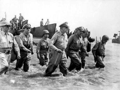 General McArthur lands in Leyte, Philippines