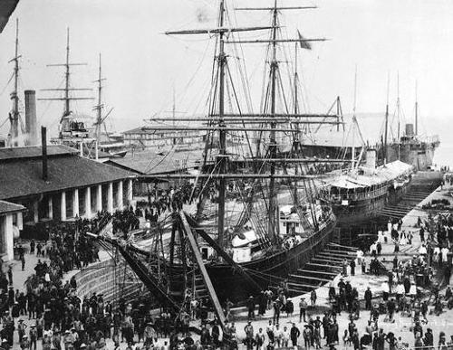 Singapore, Victoria Dock around 1890
