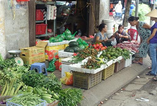 Food market in Hanoi, Vietnam