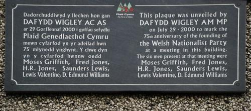 Plaque 75th anniversary of Plaid Cymru, Wales