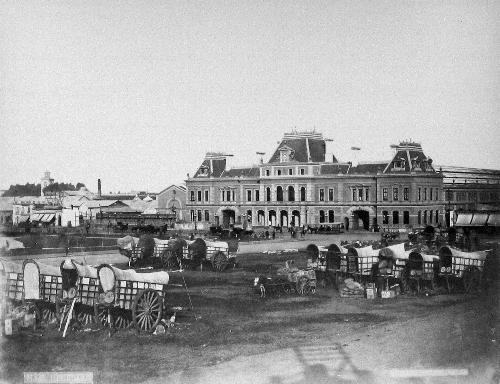 Plaza Constitución railway station of Buenos Aires in 1885 