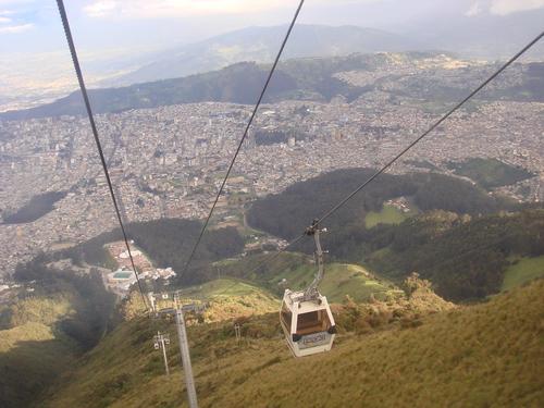 Cable lift to Pinchita Volcano near Quito