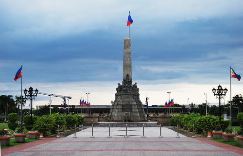 Rizal park Manila with monument